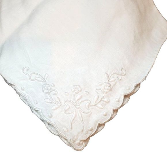 Vintage Embroidered White Handkerchief Bridal Floral Cotton Linen Stitched - Picture 2 of 5